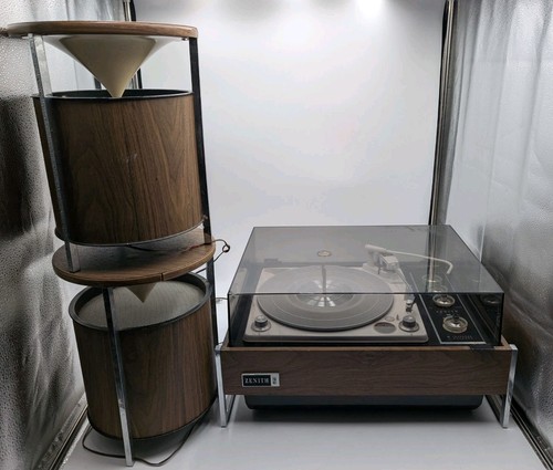 Zenith circle sound stereo - of,