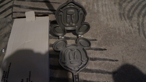 Disney mickey mouse - disney, waffle