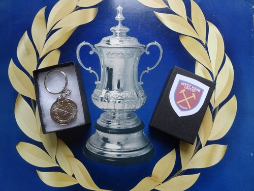 Vintage west ham united esso - ham,