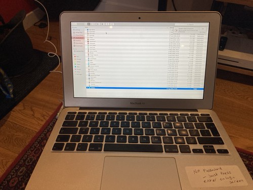 Macbook air inch - 11,