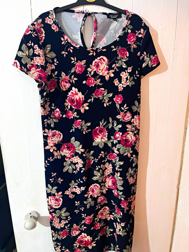 New look maternity - look,