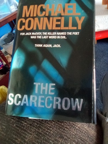Scarecrow michael connelly - michael,
