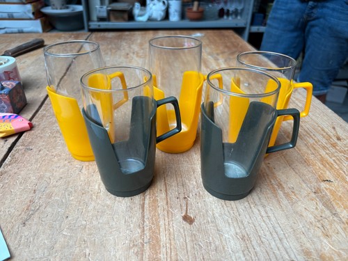 Pyrex mug plastic handle - pyrex,