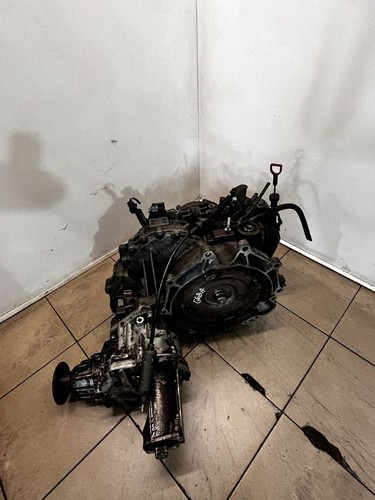 Hyundai trajet 2001 petrol - 2001,