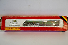 Hornby OO Gauge R350 Class A4 4-6-2 60022 Mallard in BR Green BOXED