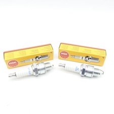 2x NGK Spark Plug BPR4HS 7823