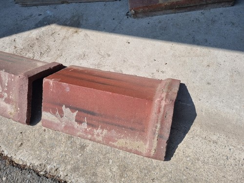 Reclaimed clay red - red, capped