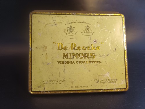 Old tobacco tin - old,