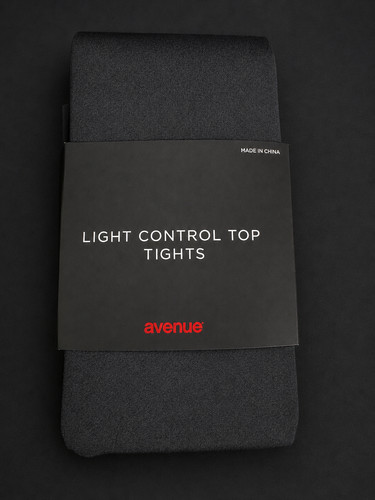 Avenue black light control - light,