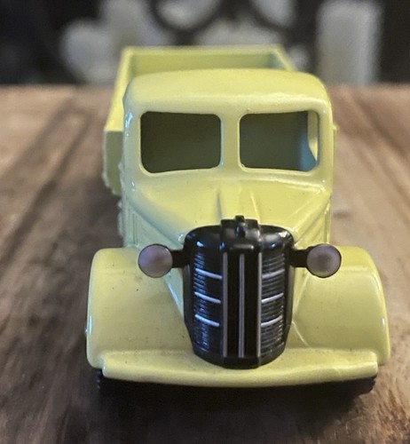 Dinky toys austin - dinky,