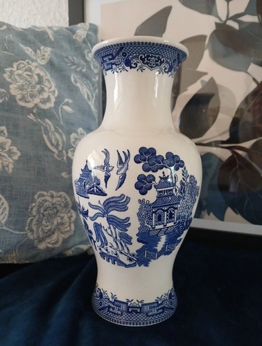 Blue and white vase - and, willow