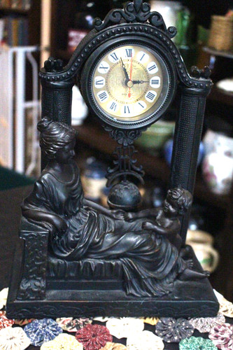 Vintage quartz figural clock - vintage,
