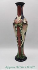Moorcroft Pottery 'Trinity'