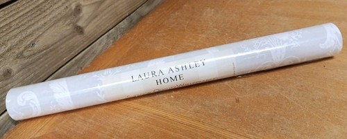 New sealed laura ashley - sealed,