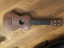 Kiwaya KTS-4 Soprano Ukulele with case