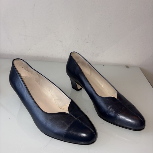 Equity black leather court - equity,