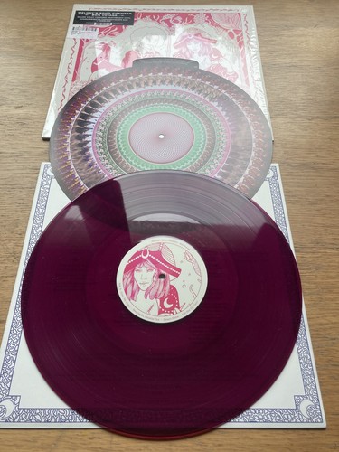 Melody echo chamber - melody's,