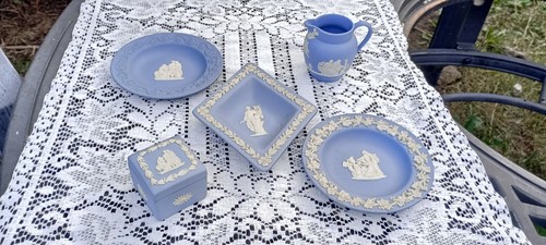 Vintage wedgwood - x,