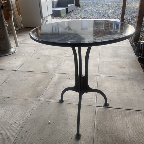 Solid marble and cast iron - solid,
