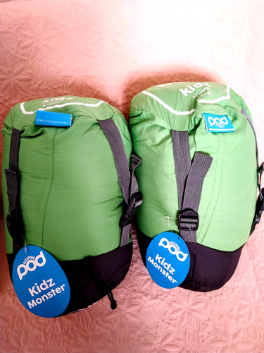 Two sleeping pod kidz monster - two,