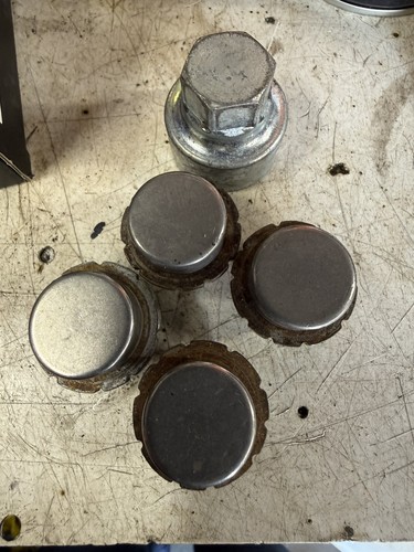 Genuine ford locking wheel nut - locking,