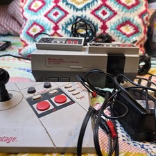 Nintendo NES Console Bundle