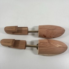 COLE HAAN CEDAR SHOE TREES
