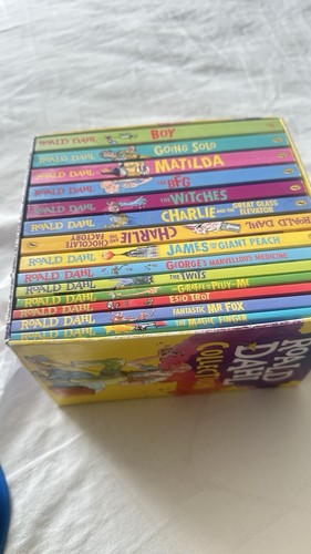 Roald dahl penguin book - roald,