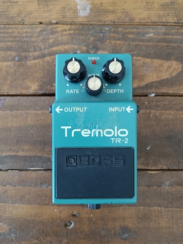 Boss tremolo guitar - boss, tr-2