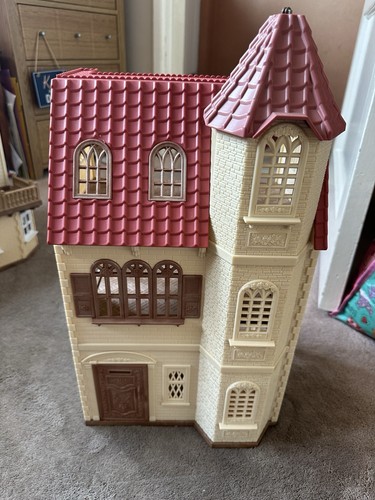 Sylvanian families red roof