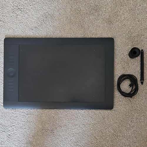 Wacom intuos touch - wacom,