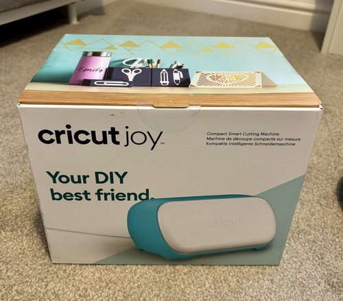 Cricut joy machine - **cricut, machine**