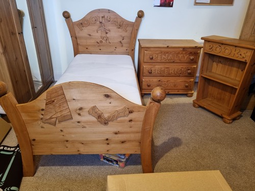 Boys football bed - football, chest