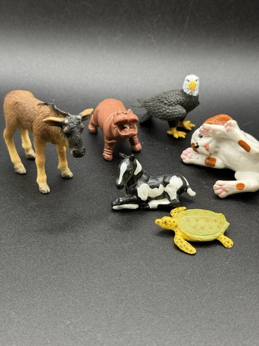 Mixed lot play animals - play,