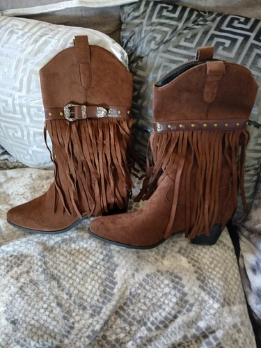 Brown tasselled cowboy boots - tasselled,