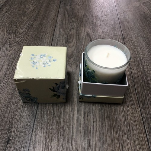 Laura ashley palm - laura,