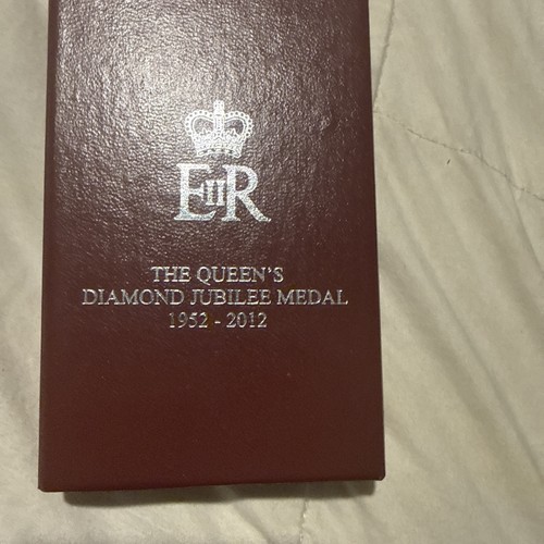 Boxed 2012 queens - boxed, er
