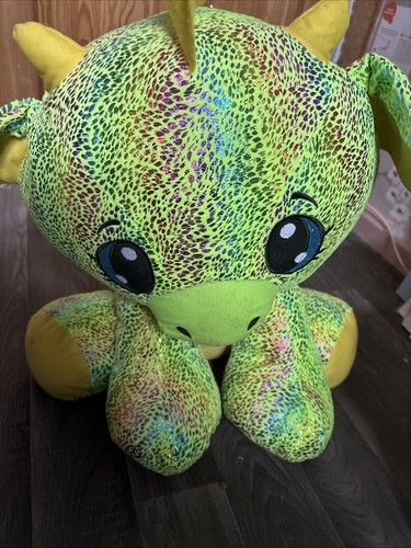 Green and multicoloured - green,