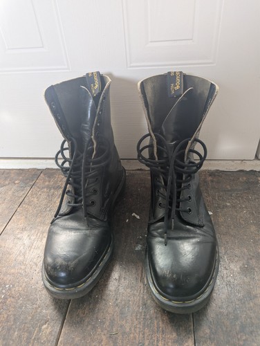 Vintage black doc martens - vintage,