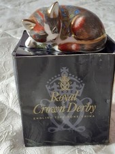 Royal Crown Derby Collectors Guild Members' Exclusive Catnip Kitten Gold Stopper