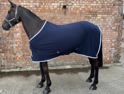 Horse fleece rug - -, suitable