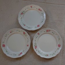 Ikea ARV Cream Floral Scalloped 22cm Side plates - sold individually 