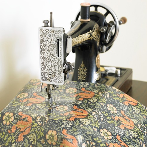 William morris compton pvc - william, /