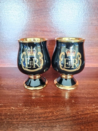 Prinknash pottery 1977 queen - prinknash,