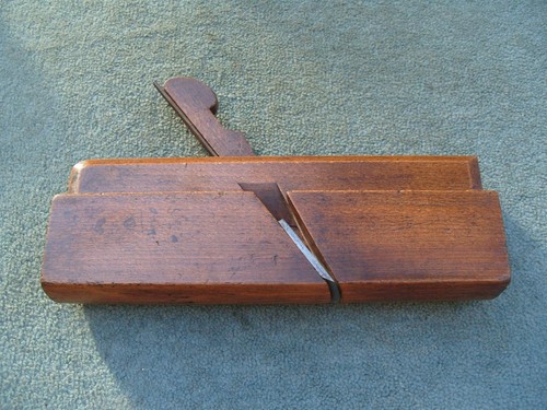 Round moulding plane - no, 18