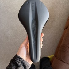 Fizik Aliante R5 Black 150mm