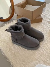 Women's Shoes UGG Mini Bailey