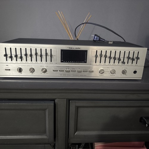Realistic graphic equalizer - realistic,