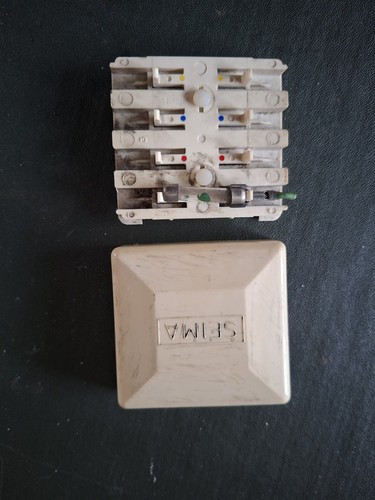 Citroen 2cv fuse box - citroen,