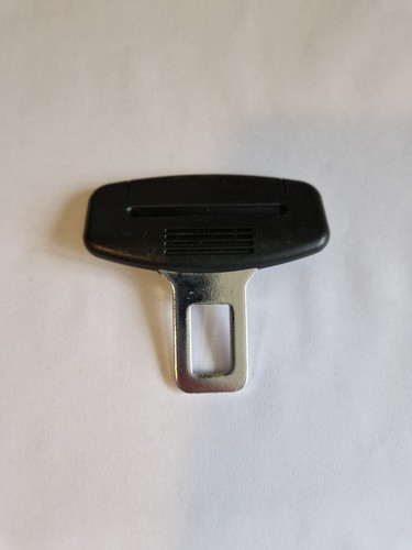 Universal seat belt buckle - universal,